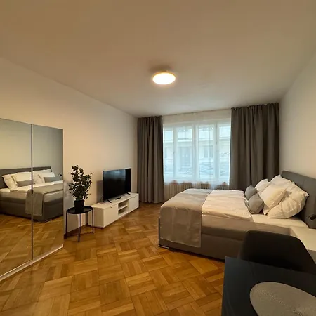 U Smaltovny 27 Lägenhet *